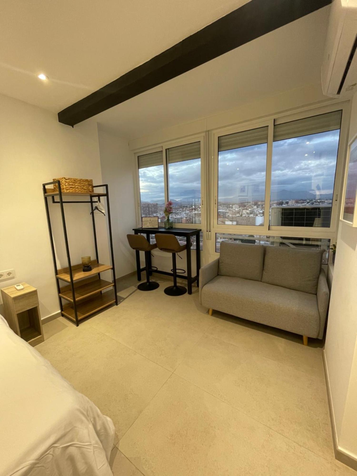Sky Views Studio In City Centre Alicante Extérieur photo